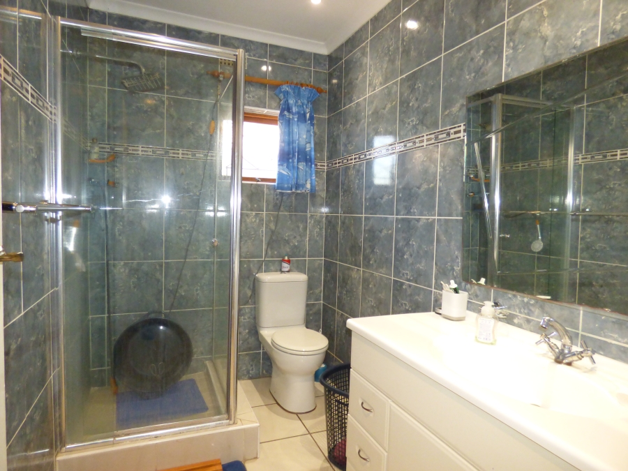 To Let 4 Bedroom Property for Rent in East Bank Eastern Cape